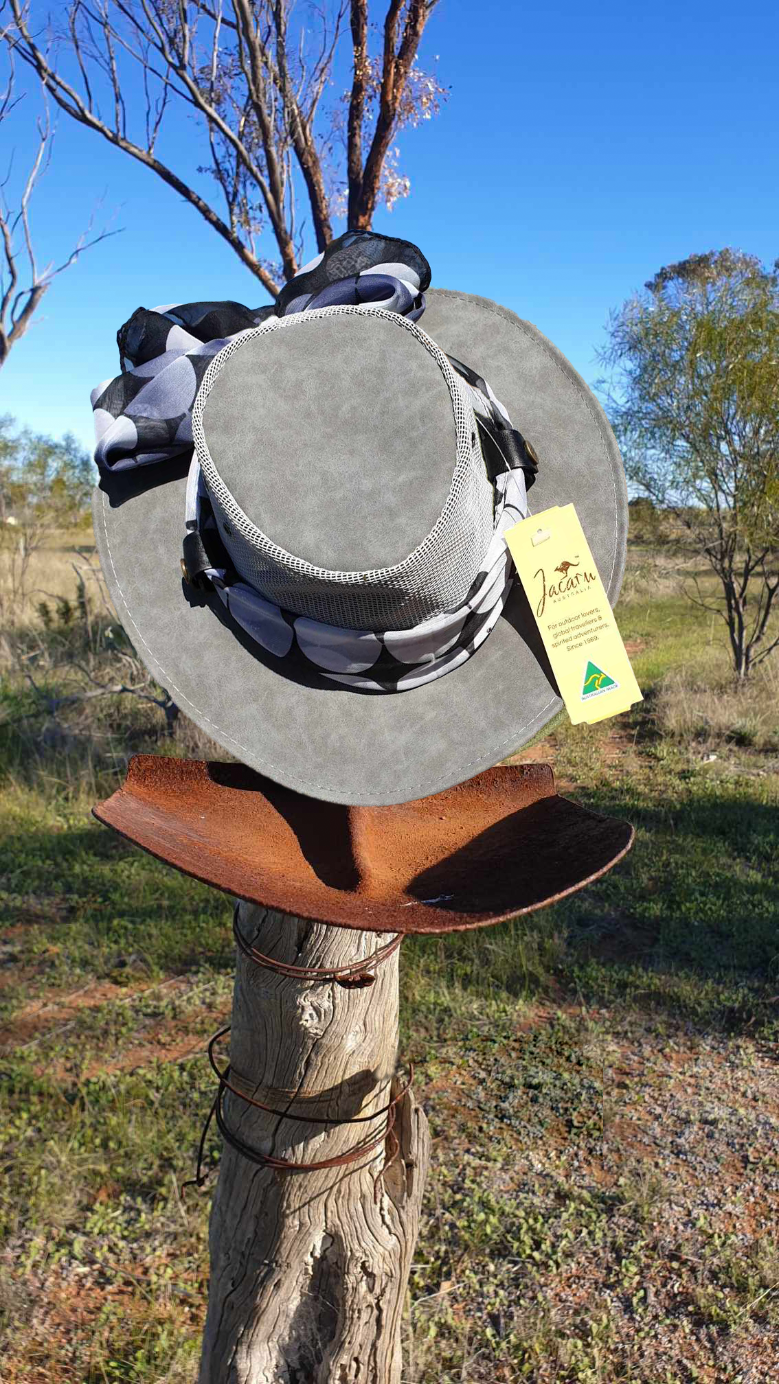 Jacaru Horizon Hat with Scarf (3 Colours Available)
