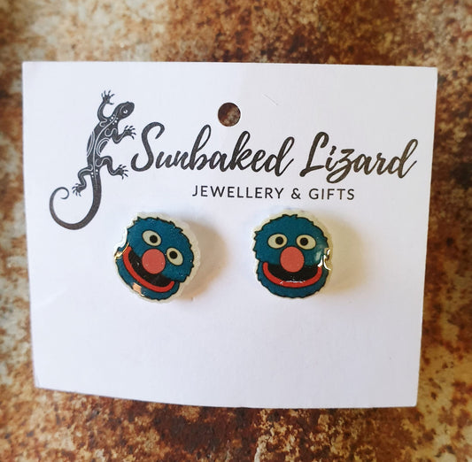 Small Groovy Grover Studs